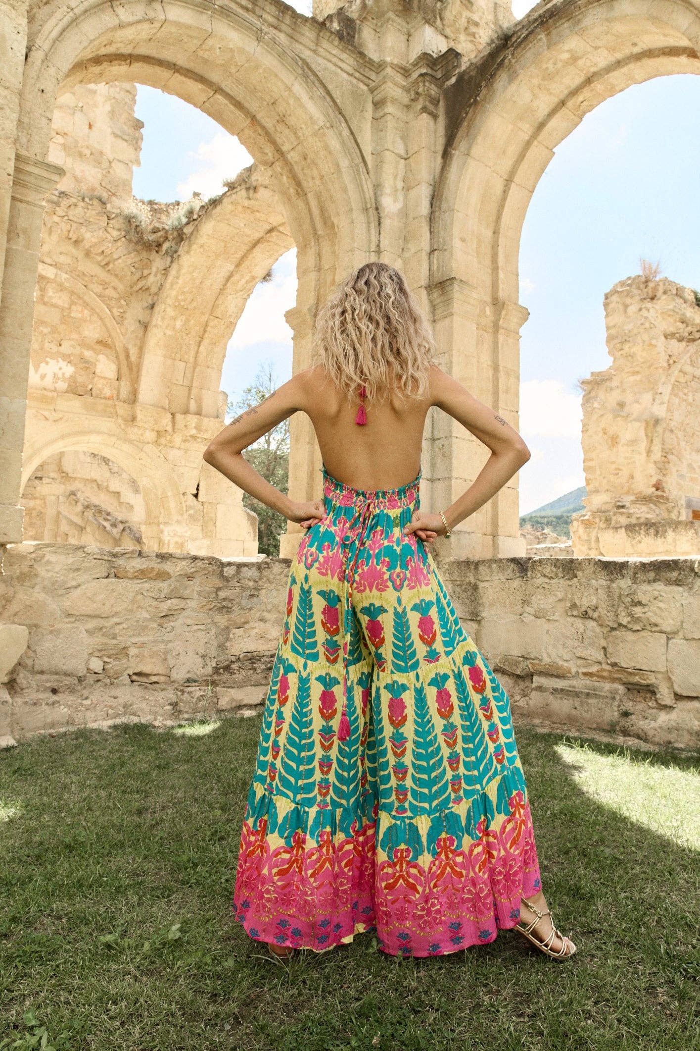 Piti Cuiti Jumpsuit "Ipanema" Rückenfreier Boho-Jumpsuit mit buntem Mustermix