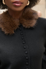 Nathael Paris kurzer Cardigan in Schwarz mit abnehmbarem Fellkragen