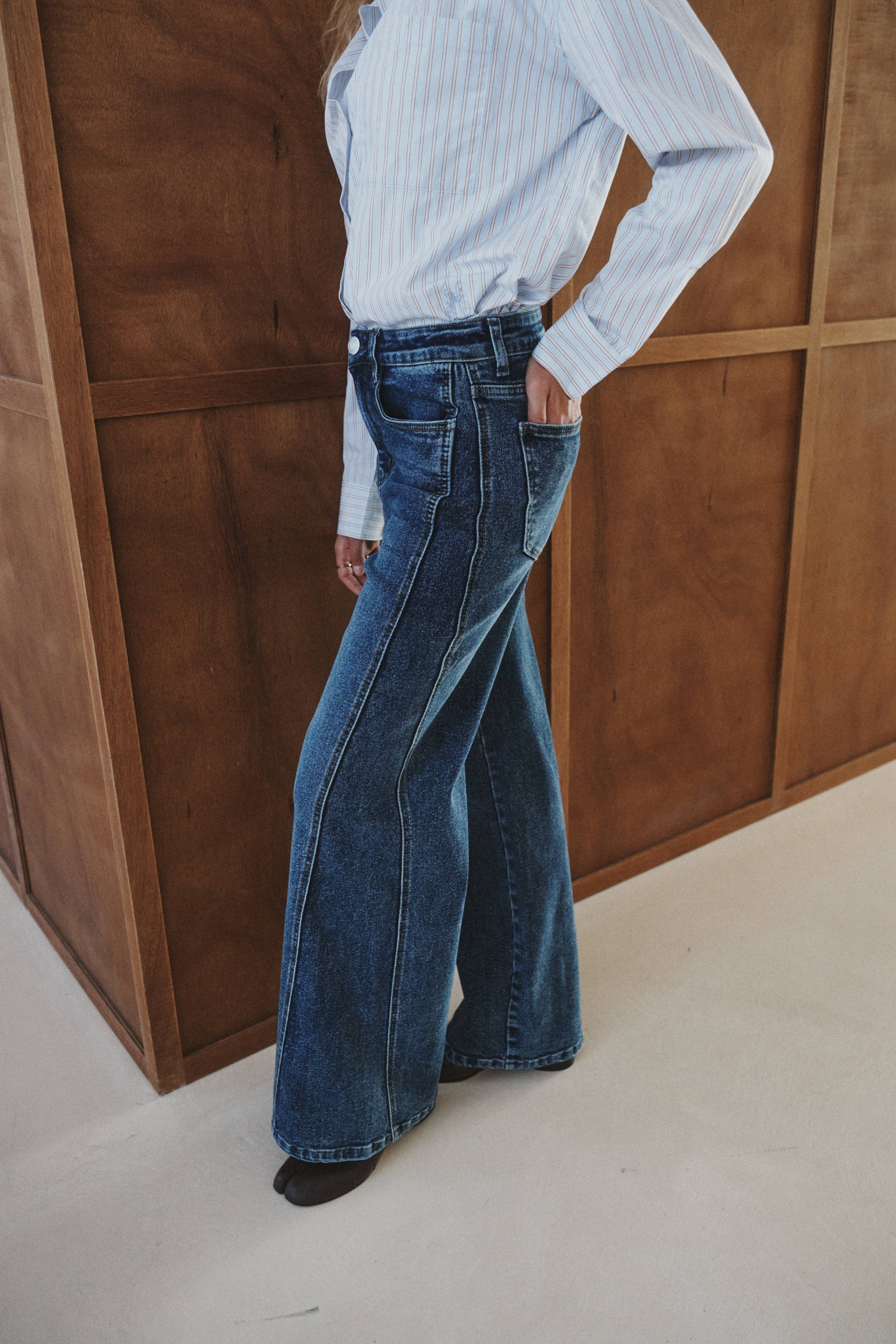 Ana & Lucy Wide-Leg-Jeans Alizée mit vertikalen Ziernähten Denim