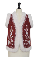 Elli White - Weste in dunklem Rot mit cremefarbenem Kunstfell - Boho-Style