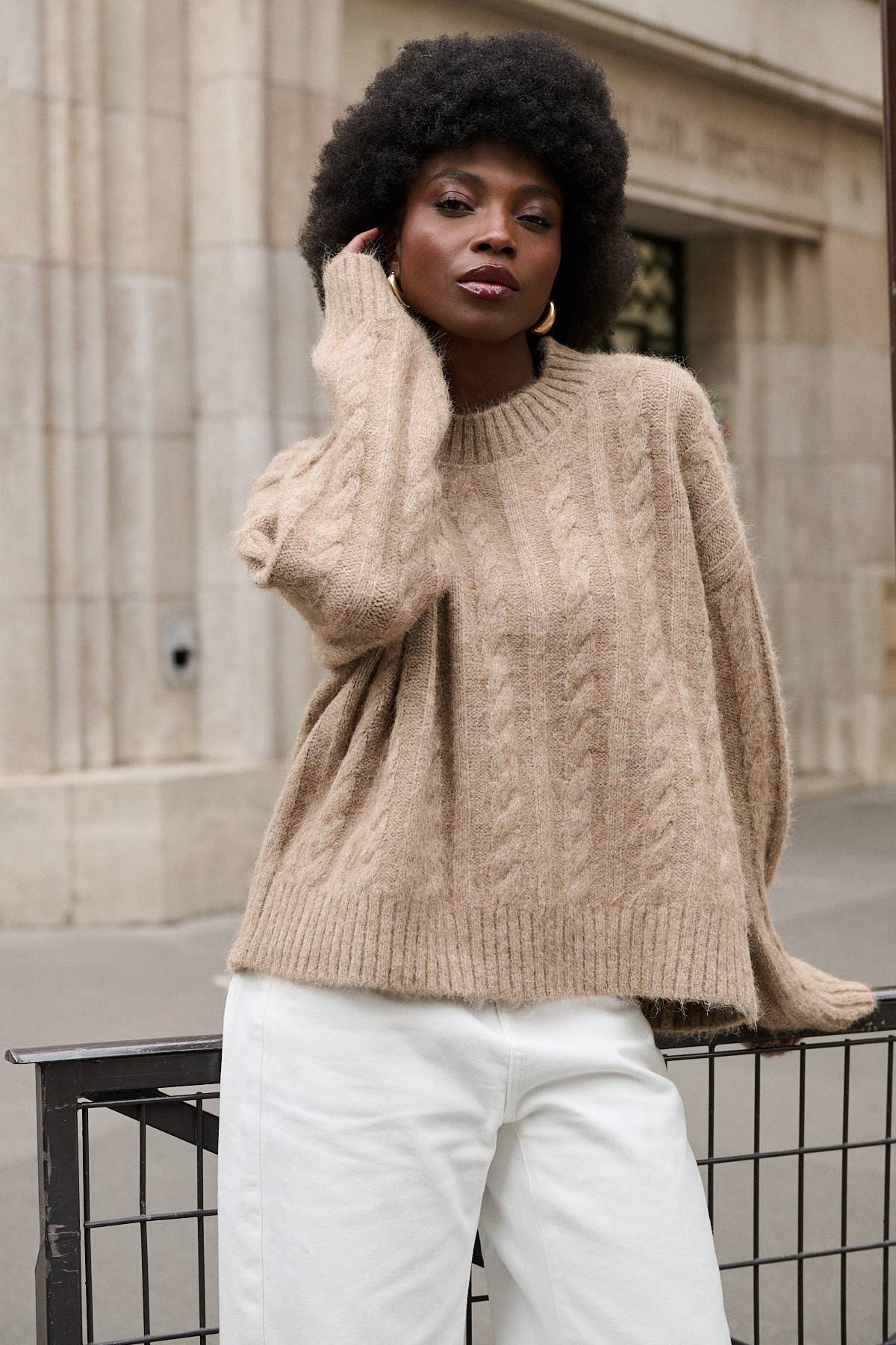 Nathael Paris Oversize Pullover mit Zopfmuster Beige