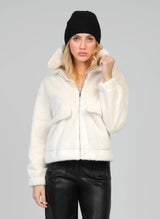 An'ge Paris Jacke Candice - Kunstfelljacke in Vanille - Kurze Jacke