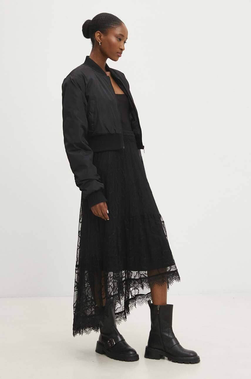 Choklate Paris - Schwarzer Spitzenrock "September" mit asymmetrischem Schnitt