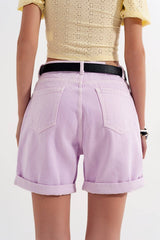 Q2 Denim-Mom-Shorts in Lila Violett | Hohe Taille & Mom-Fit | Coloured Denim