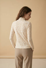 Choklate Paris Langarmtop Hazel mit Stehkragen und Samtblumen in Ecru