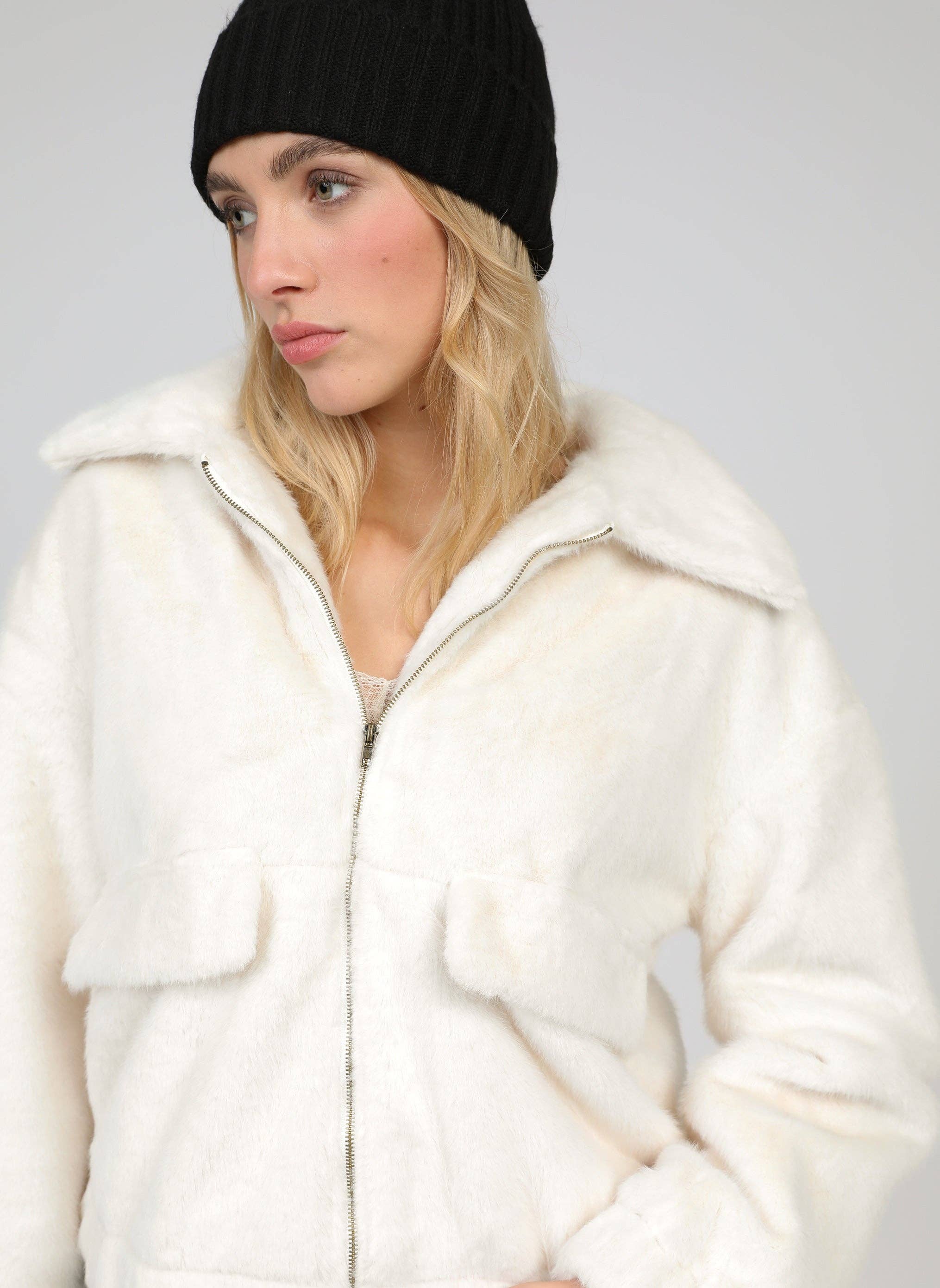 An'ge Paris Jacke Candice - Kunstfelljacke in Vanille - Kurze Jacke