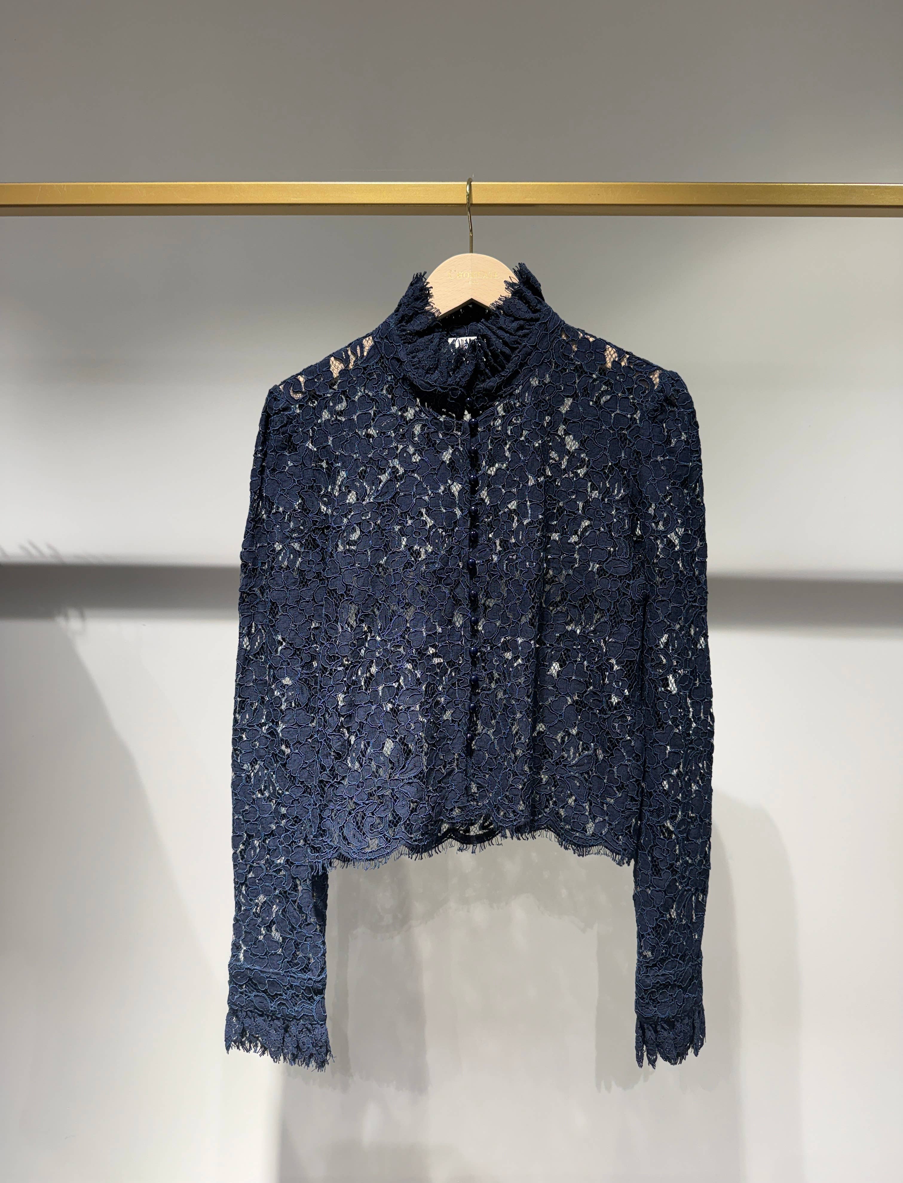 Spitzenbluse mit Schmuckknöpfen Perla - 81085: Bleu marine / 1 S - 1 M - 1 L