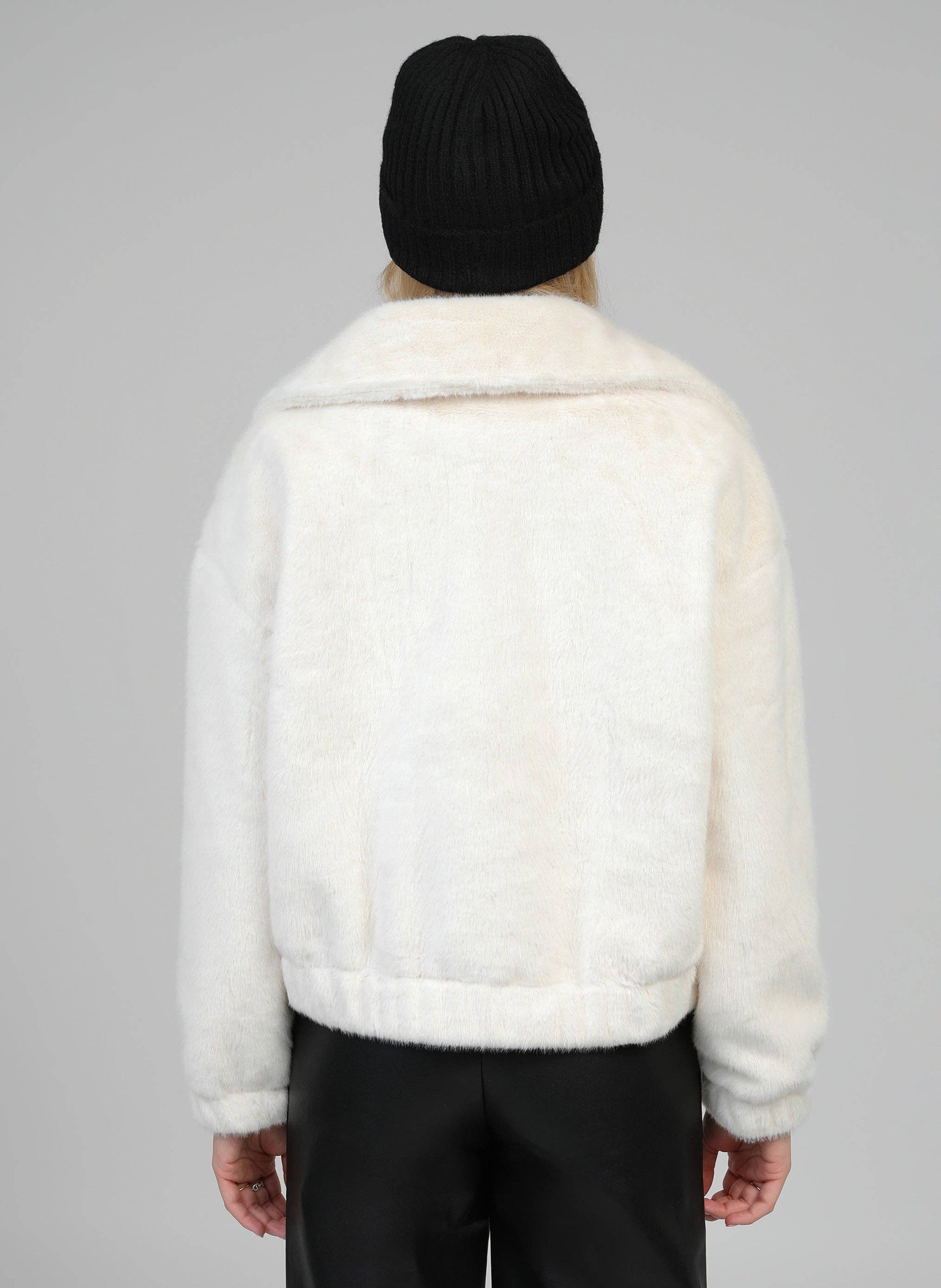 An'ge Paris Jacke Candice - Kunstfelljacke in Vanille - Kurze Jacke