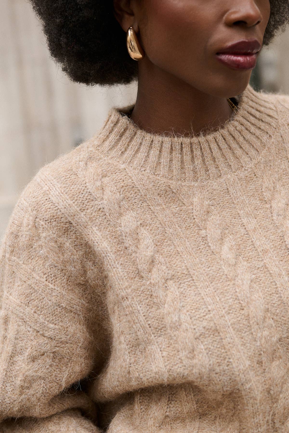 Nathael Paris Oversize Pullover mit Zopfmuster Beige
