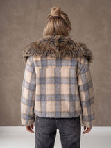 Cherry Paris Jacke Aeryn mit Karomuster und Kunstfellkragen Beige