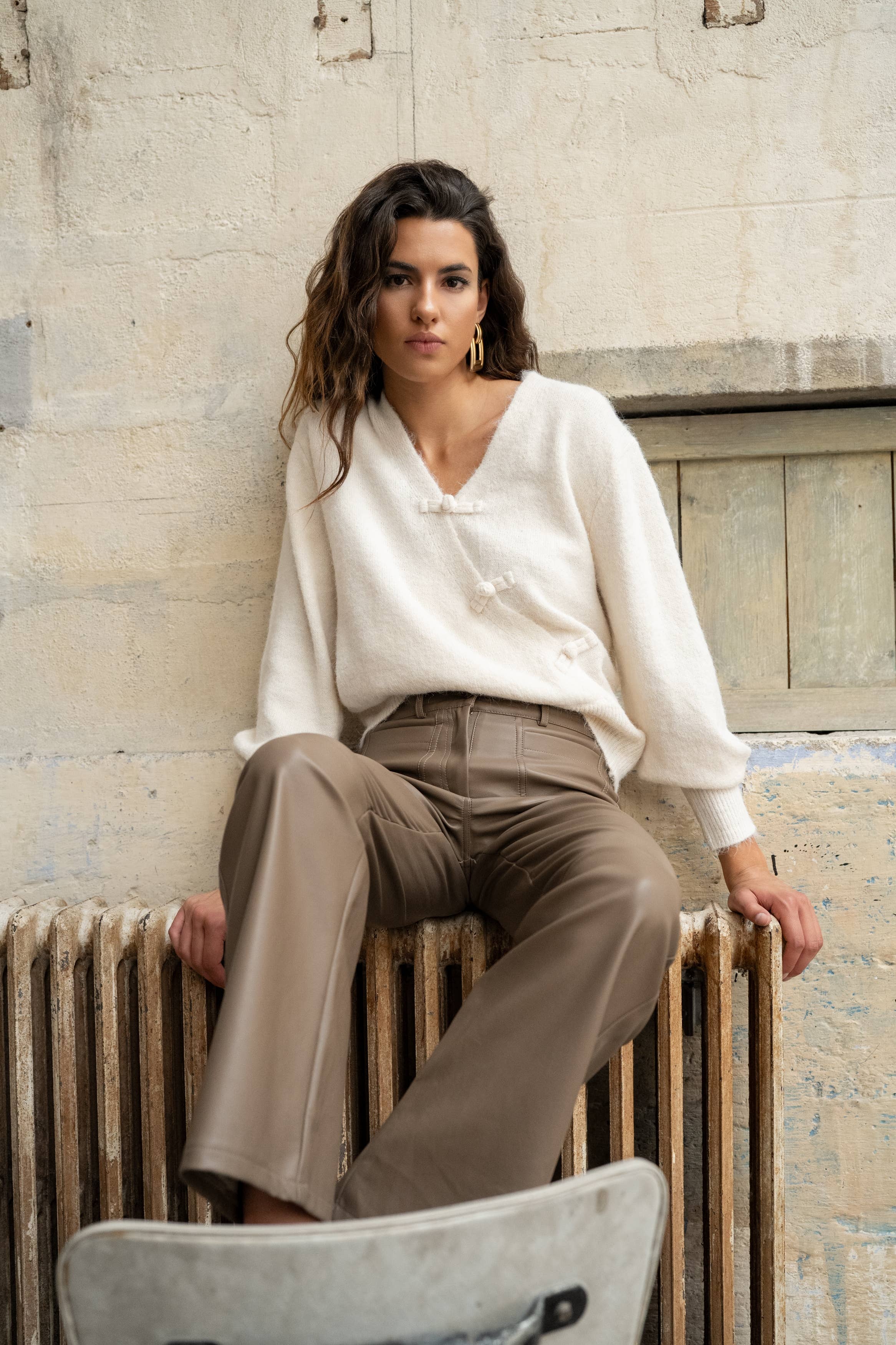 Pullover mit Wickeloptik PU50: Ecru / TU (S-L)