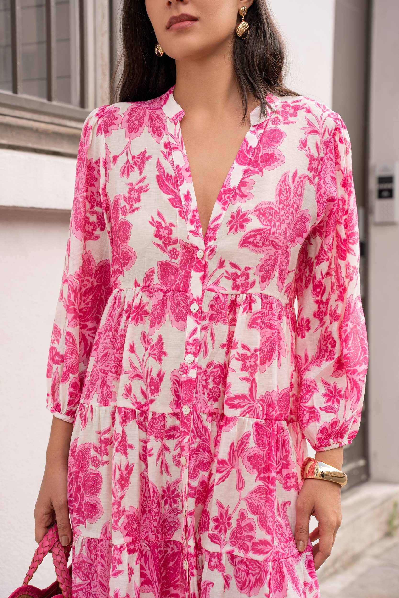 Choklate Paris Sienna Hemdblusenkleid Midilänge Florales Hibiskusmuster Pink-Weiß - Boho-Stil