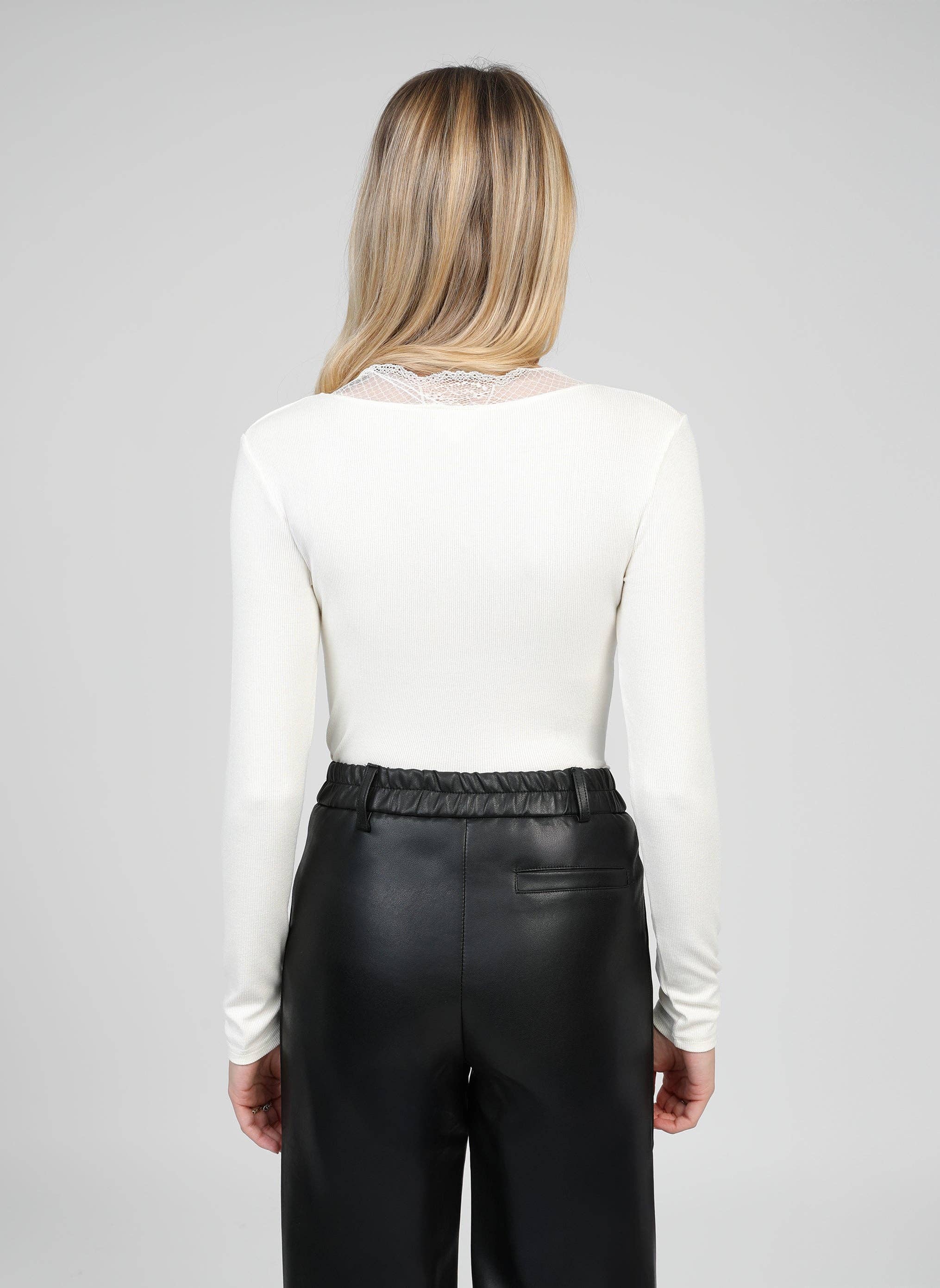 An´ge Paris ASTURIAL Langarmshirt Ecru | Spitzenbesatz V-Ausschnitt