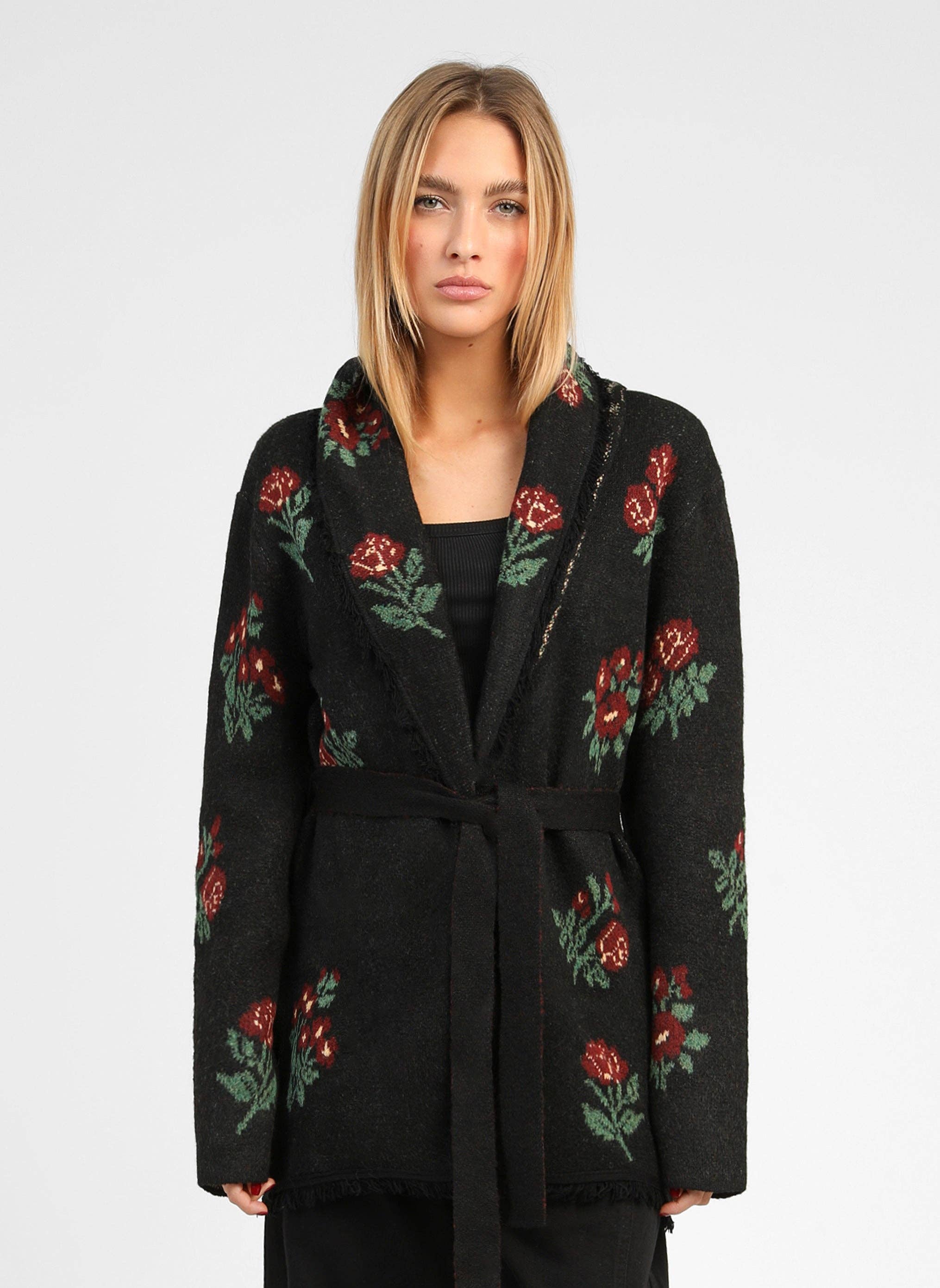 AN’GE Paris NAMALIA lange Jacquard-Strickjacke Schwarz mit Blumen und Gürtel