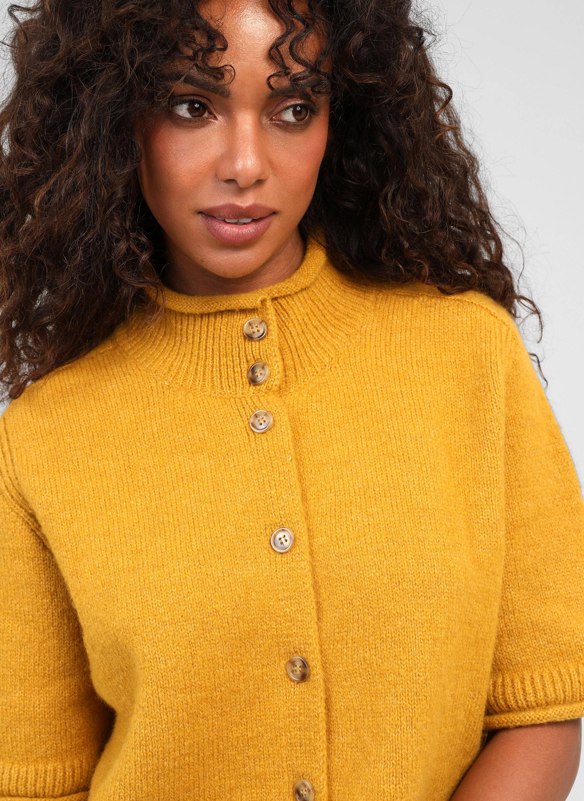 Ange Paris Strickweste Lelya Safran-Gelb