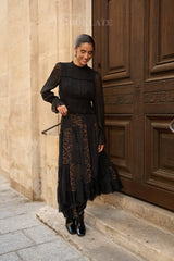 Choklate Paris Bluse Rena mit gesmokten Details und Volants Schwarz
