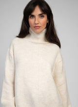 An'ge Paris Rollkragenpullover Lipy in Ecru – Sportlicher Strickpullover