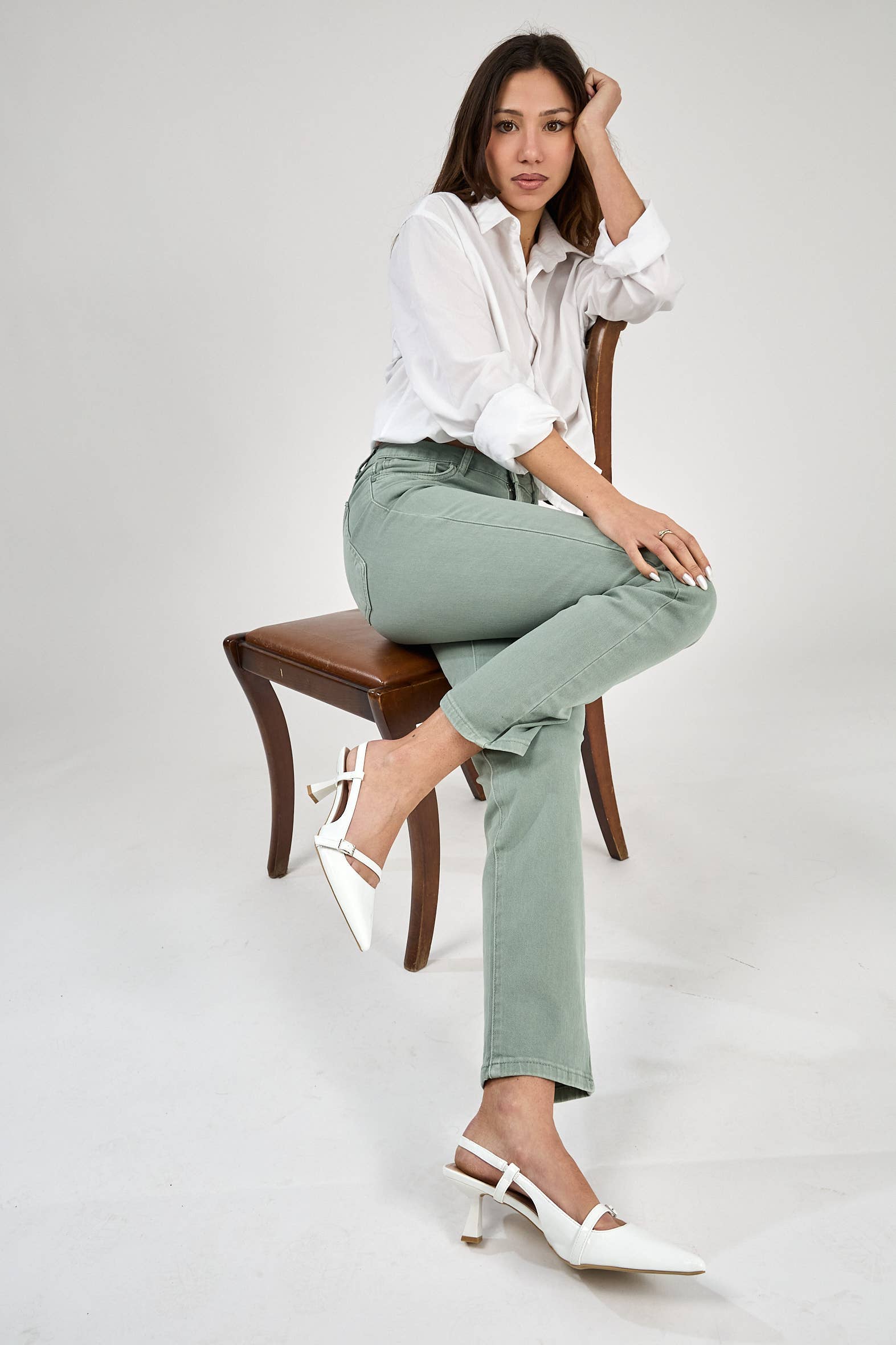 DAMENHOSE MIT GERADER BEINFORM IN FARBE - "Élodie": Crème / Standard - Gerades Bein / 1(T36) 1(T38) 1(T40) 1(T42) 1(T44)
