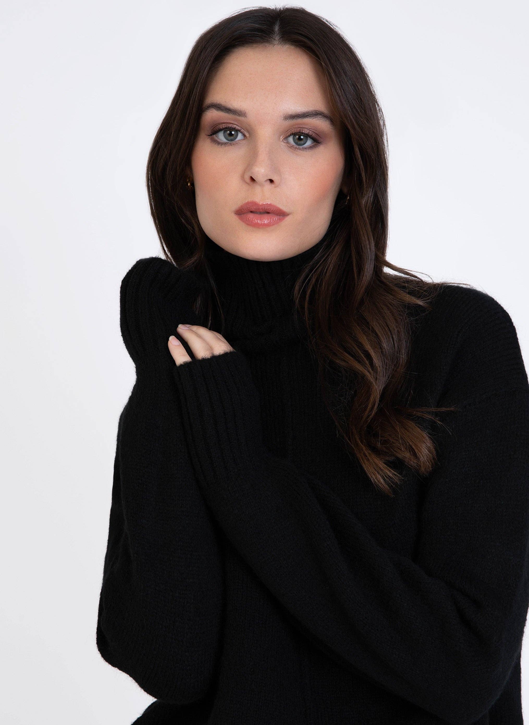 An'ge Paris Pullover Lipy in Schwarz - Weicher Strickpullover mit Rollkragen