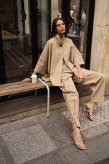 Attentif Paris kurze Capejacke Camel im Oversize-Schnitt