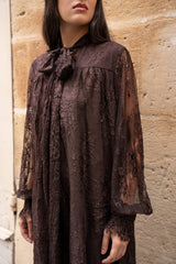 Choklate Paris Spitzenkleid mit Schleife am Kragen - Schoko-Braun