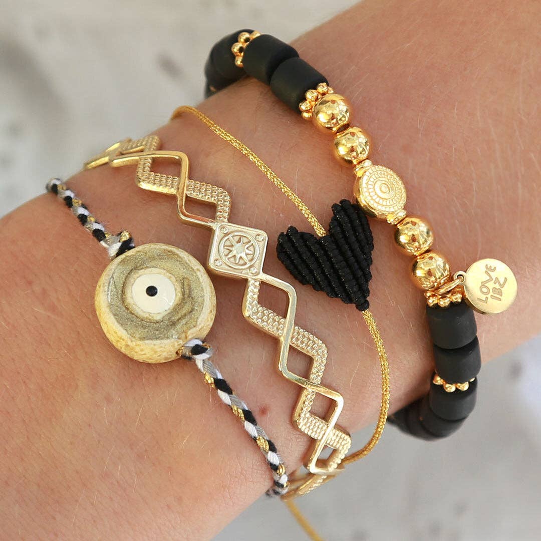Armband mit schwarzem Herz