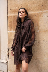 Choklate Paris Spitzenkleid mit Schleife am Kragen - Schoko-Braun