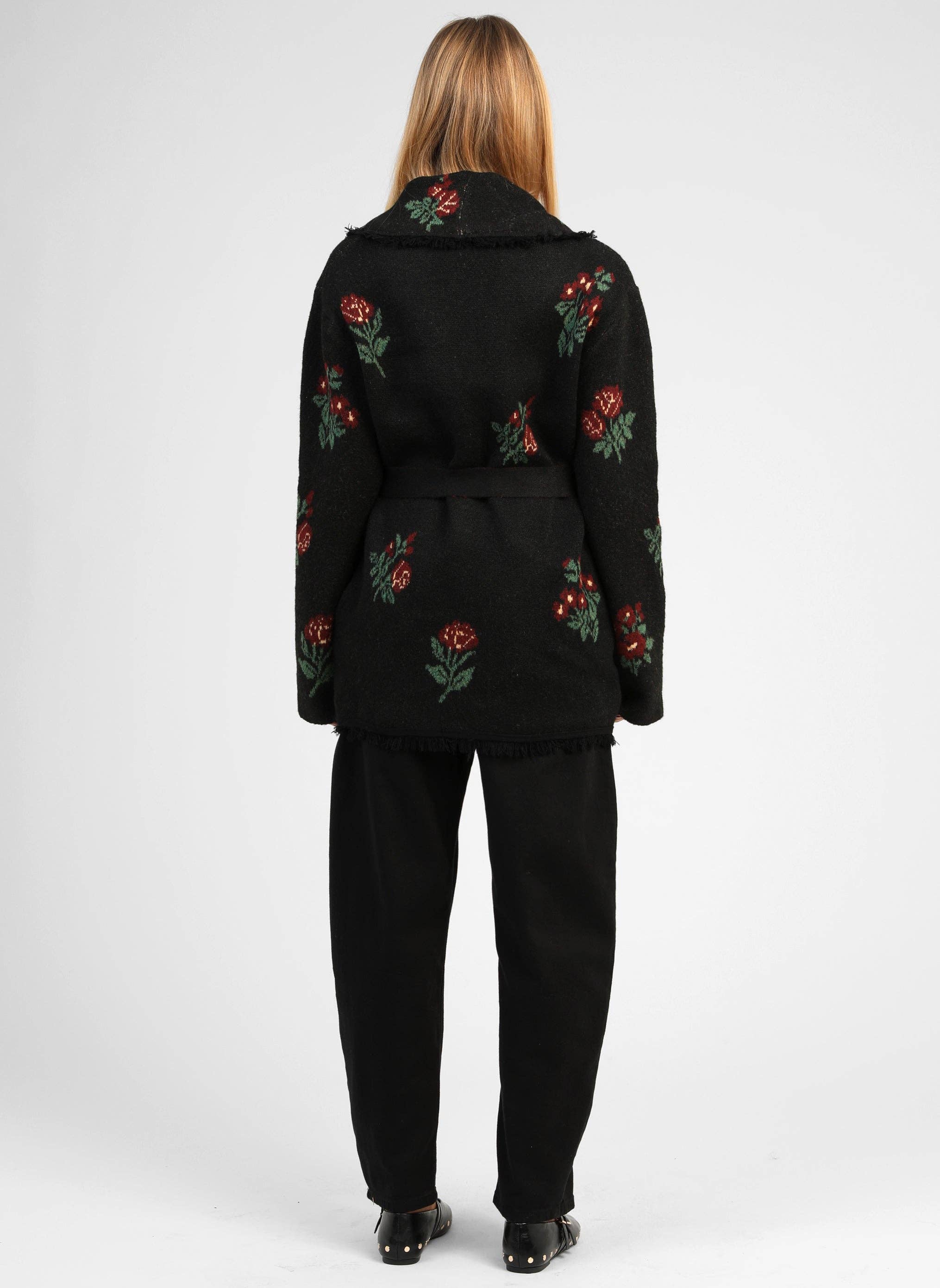 AN’GE Paris NAMALIA lange Jacquard-Strickjacke Schwarz mit Blumen und Gürtel