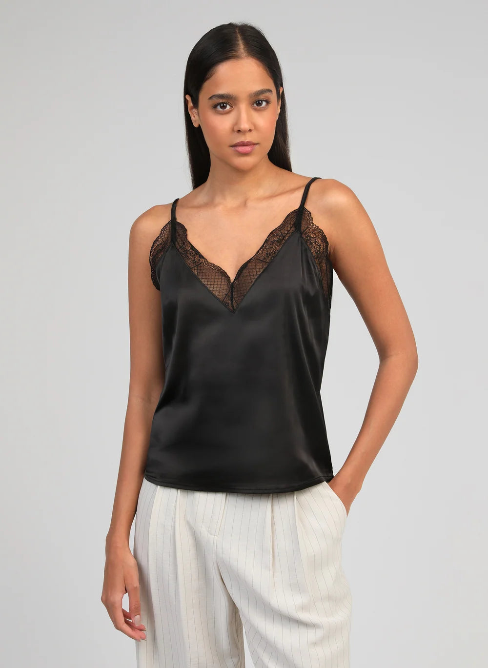 Ange Paris ADELAMY Top mit Spitze in Schwarz im Negligéstil