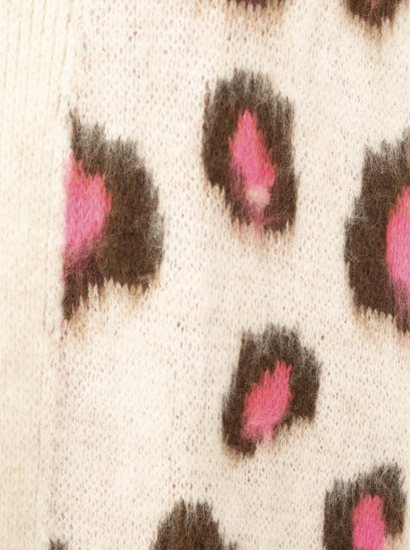 Zwillingsherz Kuschel-Cardigan "Soft Leo" mit pinkfarbenen Akzenten