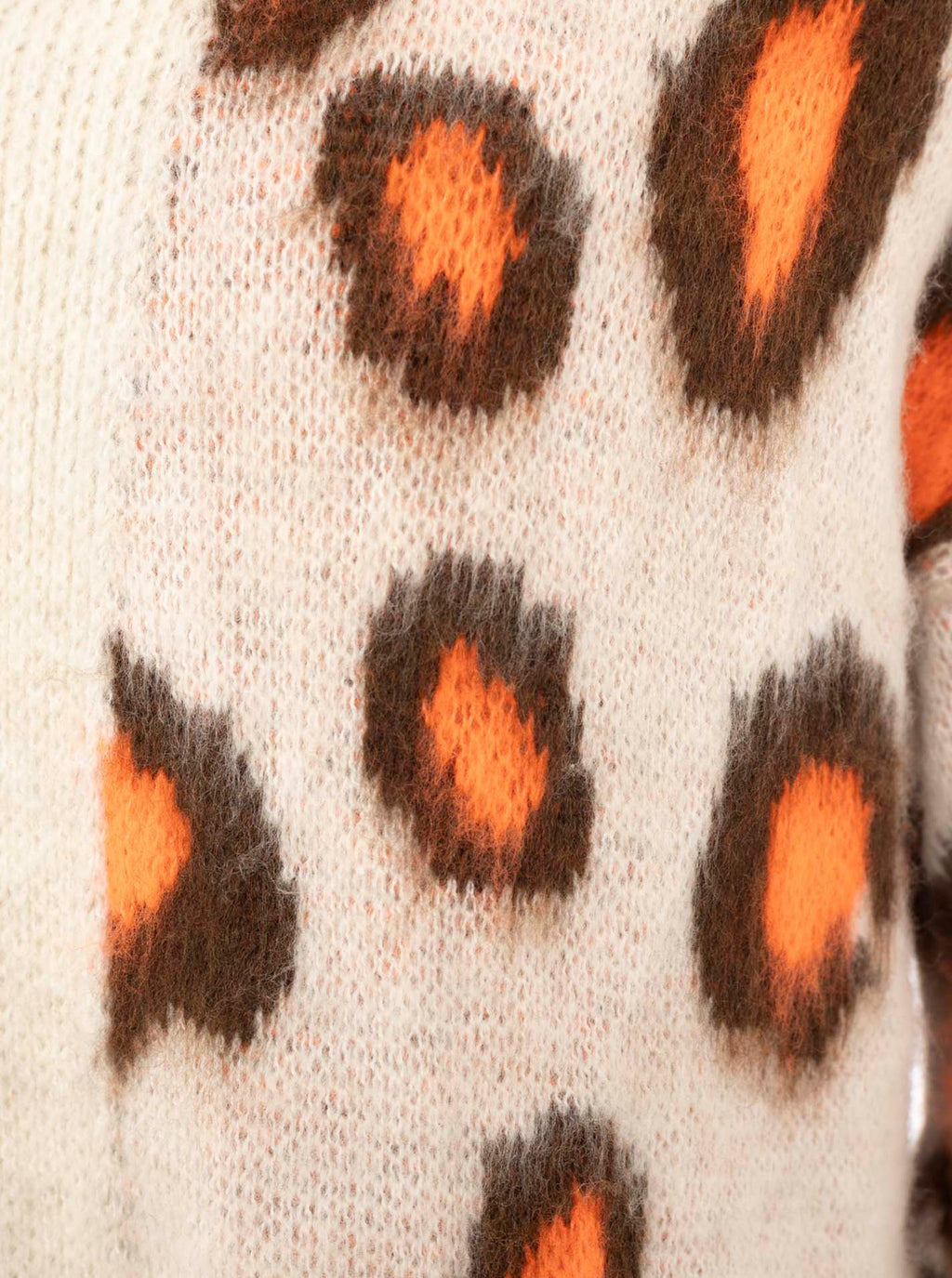 Zwillingsherz Kuschel-Cardigan "Soft Leo" mit orangefarbenen Akzenten