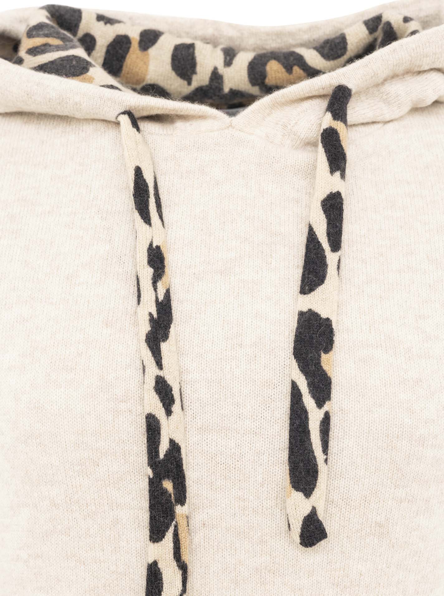 Zwillingsherz Hoodie aus 100% Kaschmir mit Leo-Details - Beige