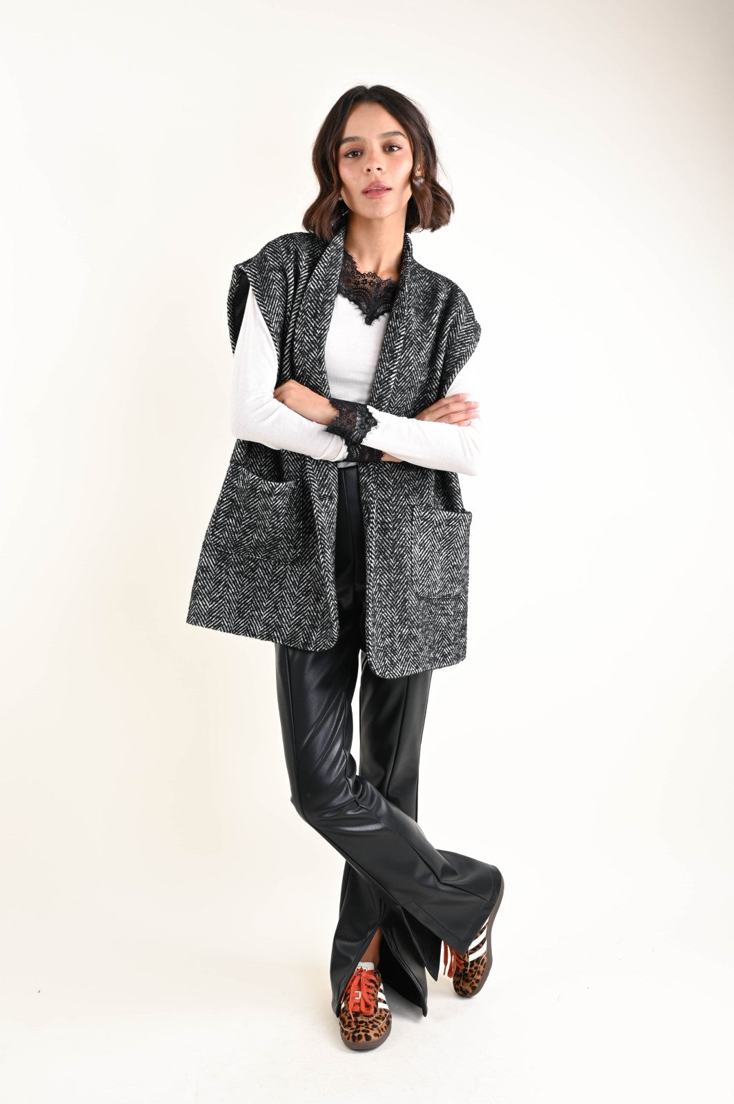 MYASTREET Weste mit Fischgrät-Muster in Schwarz & Weiß