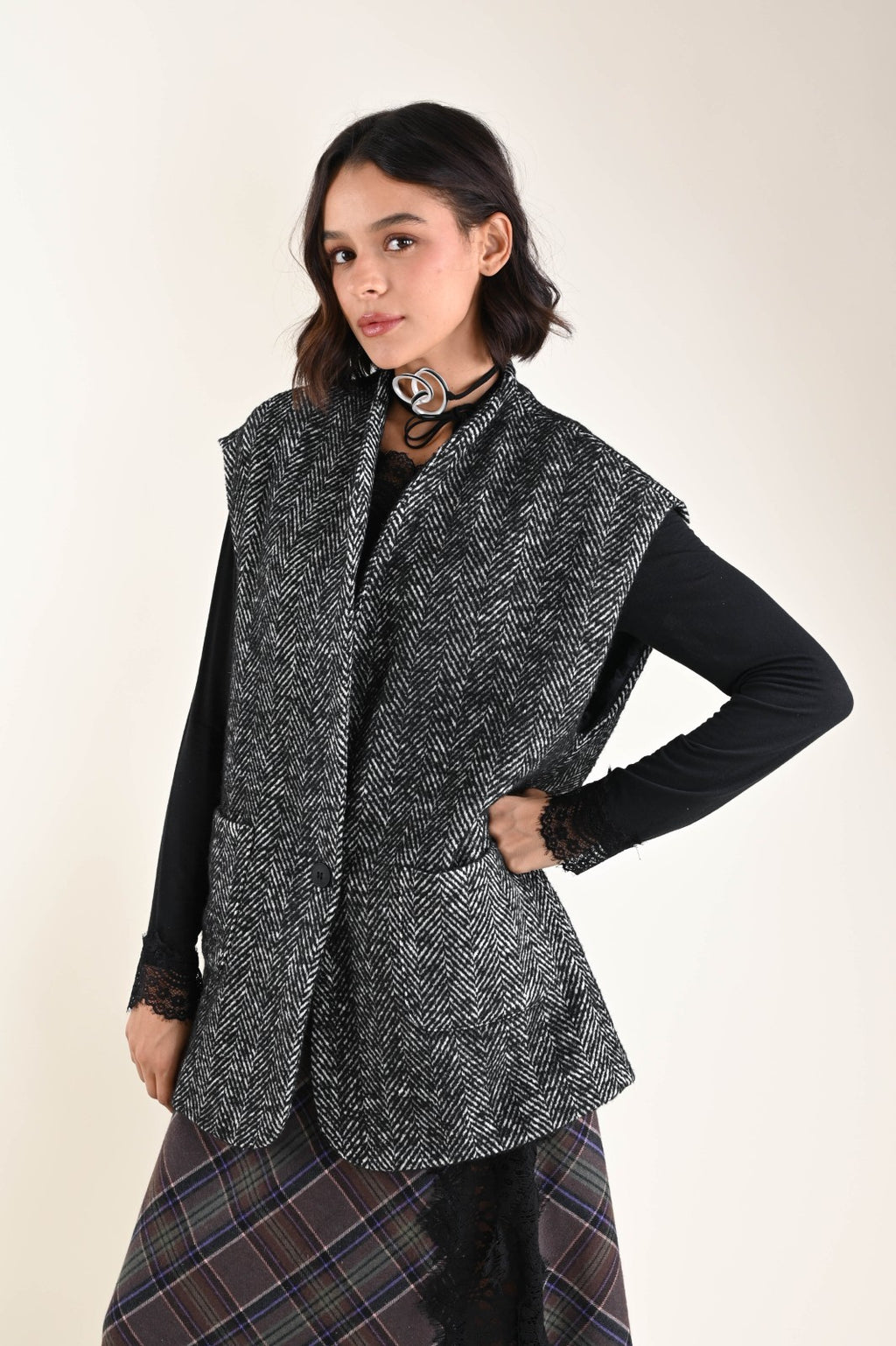 MYASTREET Weste mit Fischgrät-Muster in Schwarz & Weiß