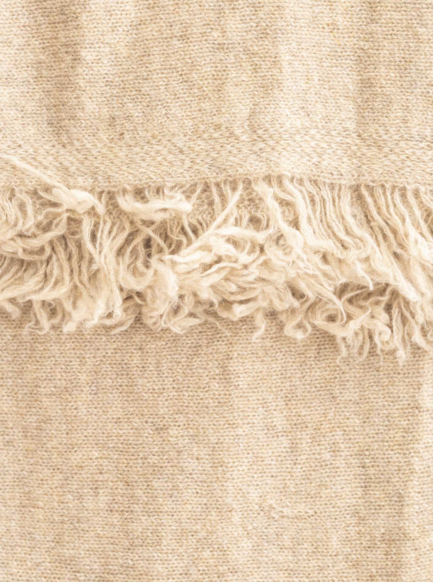 Zwillingsherz XXL Fransenschal aus 100% Kaschmir "Mittelbeige"