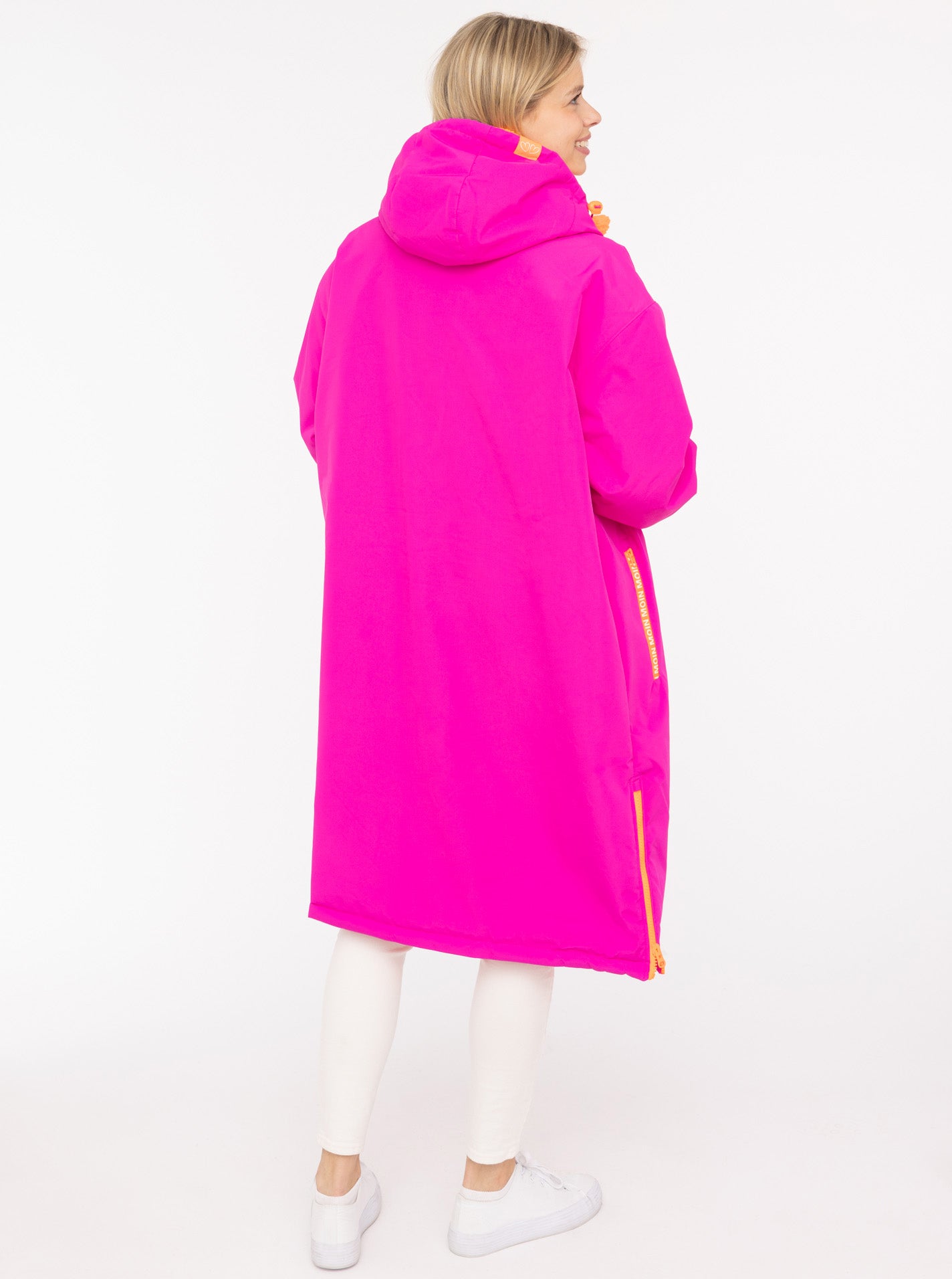 Oversize Windjacke "Surferjacke" in Neonpink mit Teddyfutter von Zwillingsherz