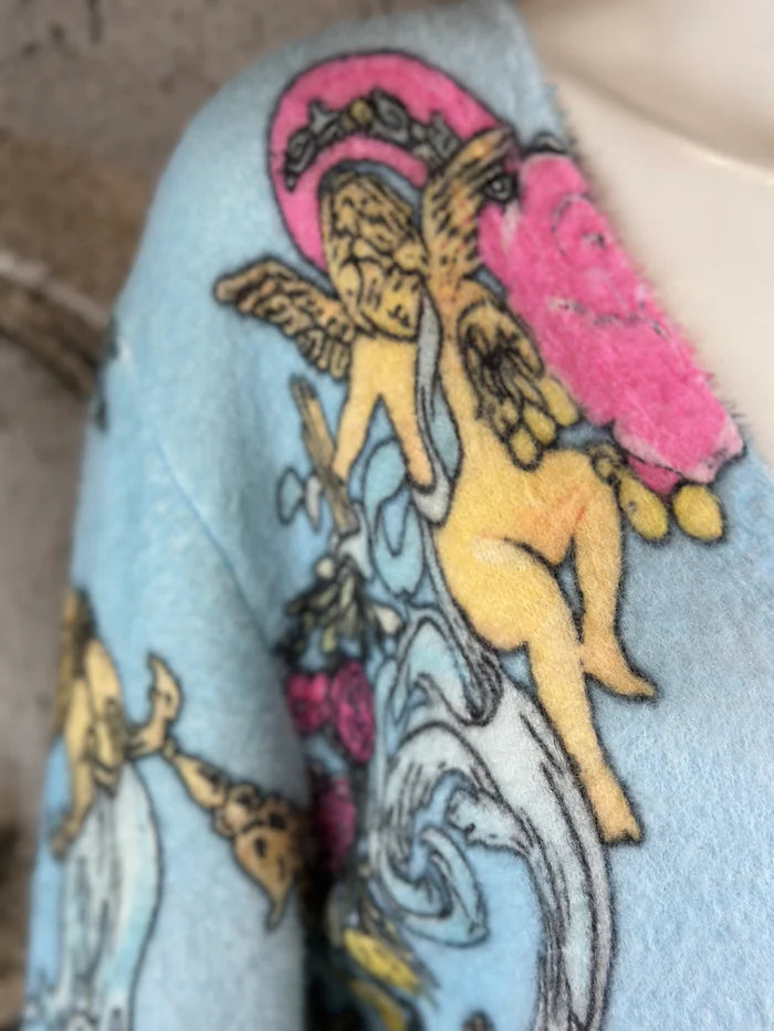 Rose Mode - Cardigan mit Engeln in Hellblau