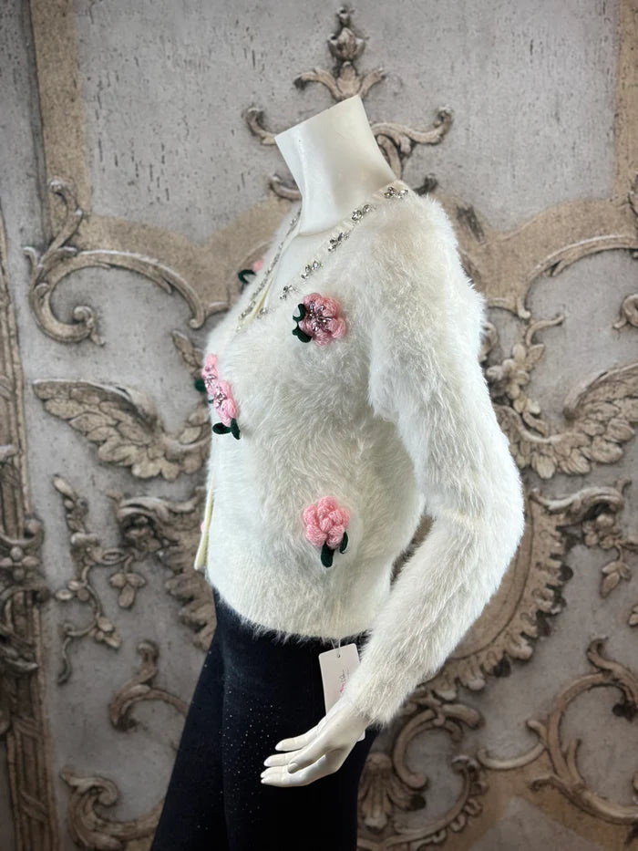 Rose Mode - Kuschel-Cardigan mit Blumenapplikationen & Strass  in Beige