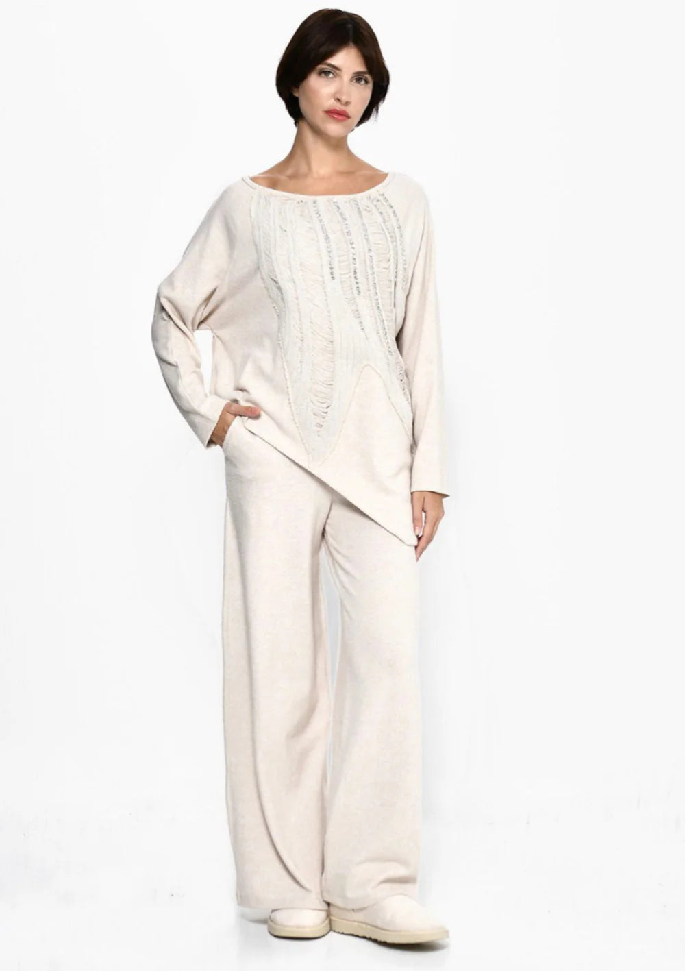 Rose Mode - Luxuriöser Pullover mit Fadendetails und Strasssteinen - Beige