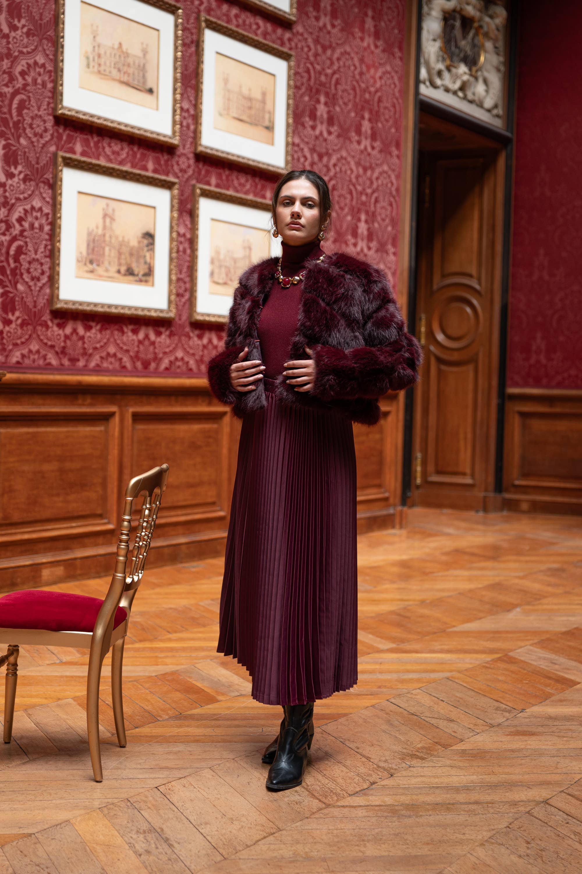 Kurze Jacke aus Kunstpelz "Paula" in Dunkelrot