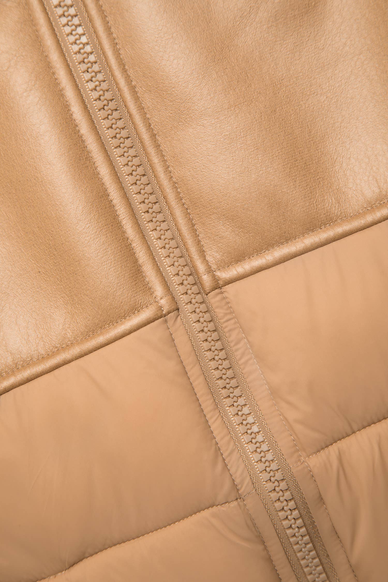 Lanidor - Kapuzen-Jacke mit Reißverschluss - Leder- und Lammfellimitat - Camel