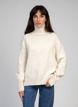 An'ge Paris Rollkragenpullover Lipy in Ecru – Sportlicher Strickpullover