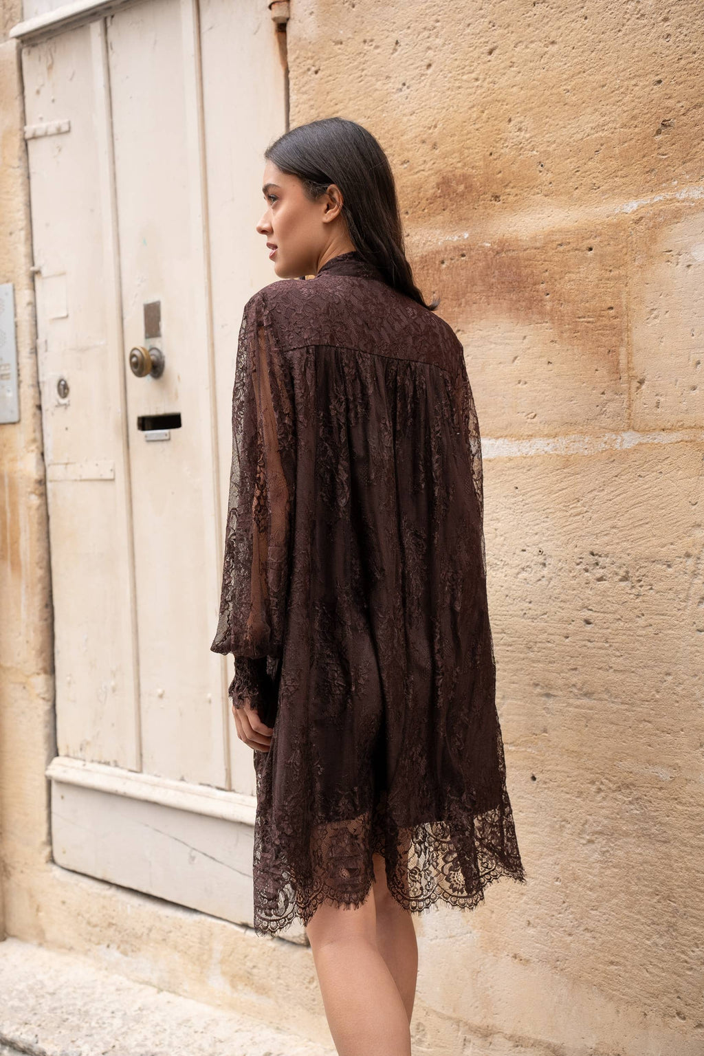 Choklate Paris Spitzenkleid mit Schleife am Kragen - Schoko-Braun