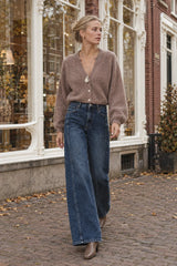 Tamba flauschiger Strickcardigan mit V-Ausschnitt Shipwreck-Taupe
