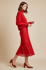 An'ge Paris Outfit - Lipy Pullover & Juney Spitzenrock - Gerade Silhouette