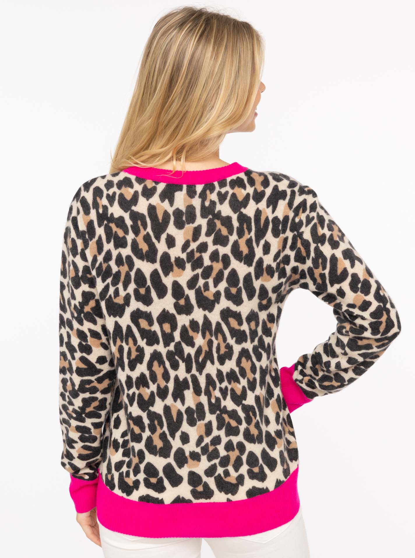 Zwillingsherz Rundhals Pullover aus 100% Kaschmir - Leo mit neonpinker Kante