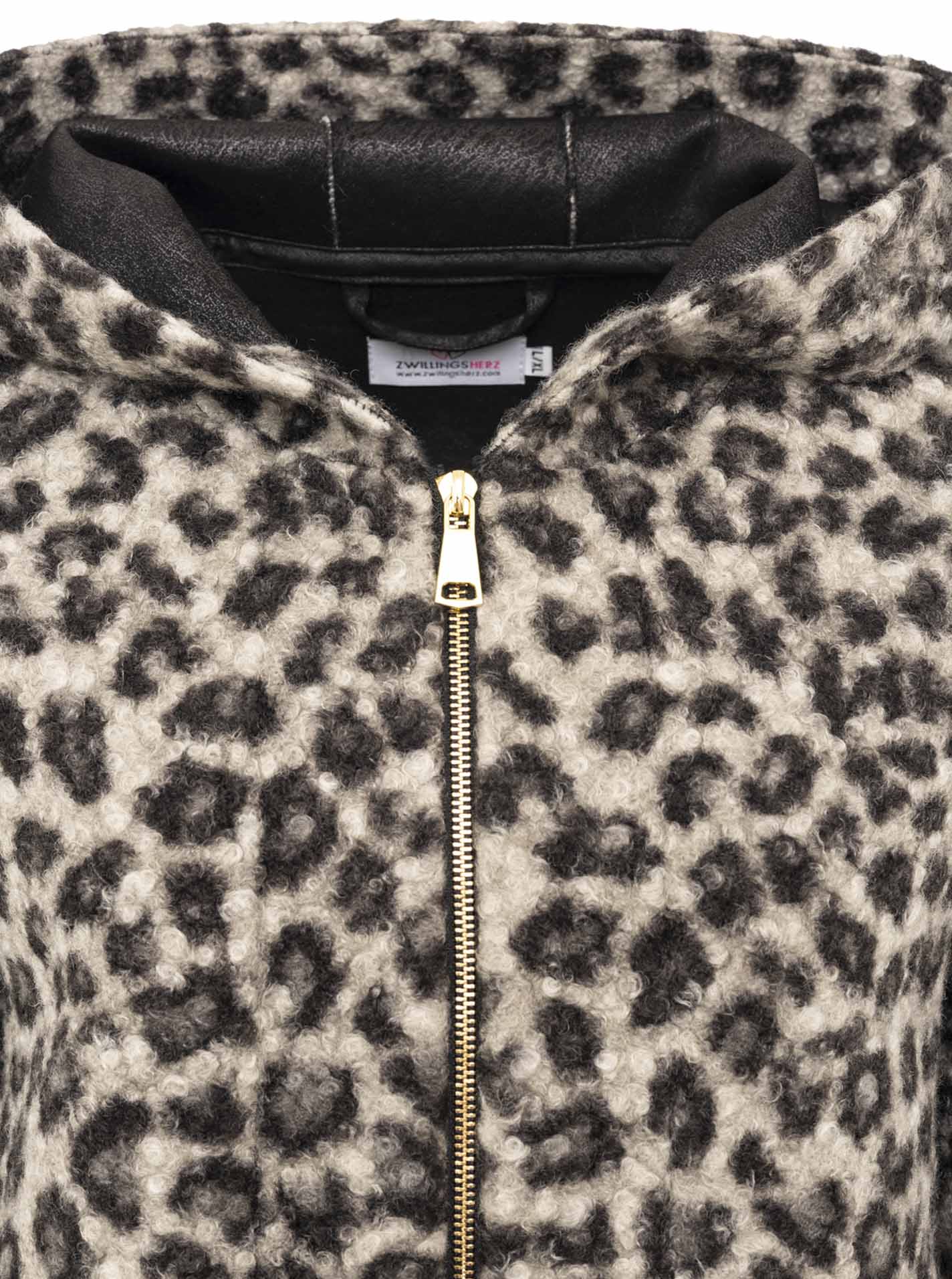 Zwillingsherz Teddy-Jacke "Leo" mit Leopardenmuster - Grau