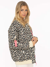 Zwillingsherz Bomberjacke "Wild Heart" Beige | Leo-Print Statement-Jacke