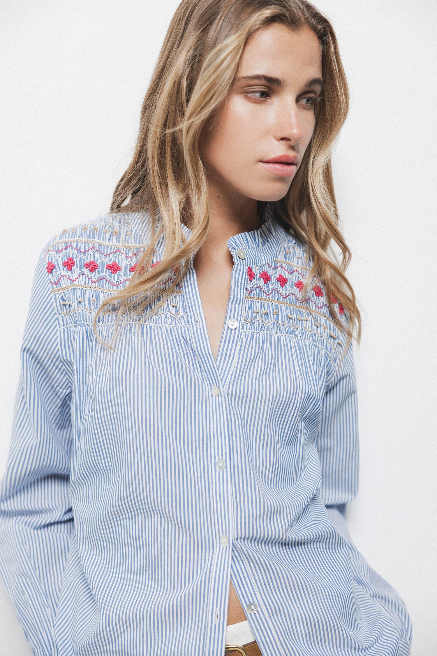 Lanidor Bluse mit Stickerei Gestreift Runder Ausschnitt