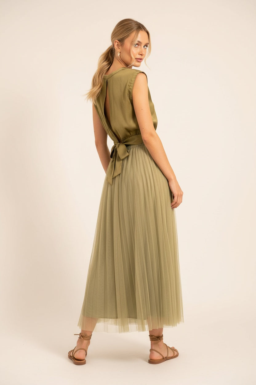 Choklate Paris Satin-Top Maguie Olive mit Schleifenverschluss am Rücken